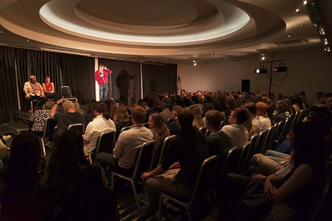 2 Truths, 1 Lie at Hoots @ Apex Grassmarket - The Fringe