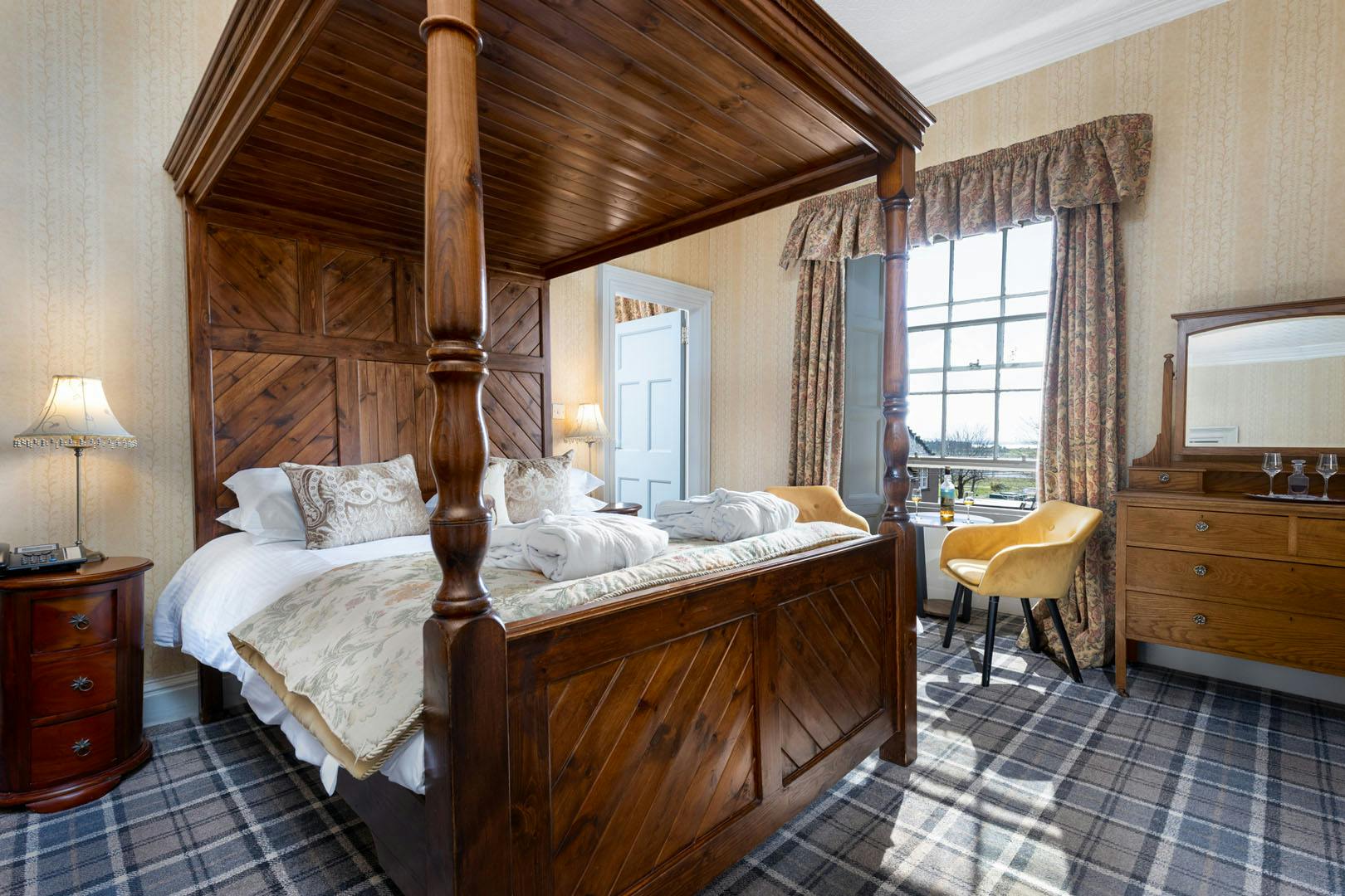 Dornoch Castle Hotel