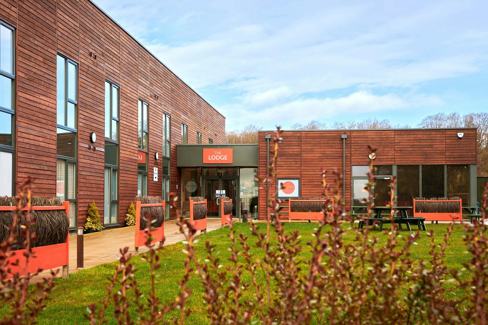 The Lodge At Perth Racecourse