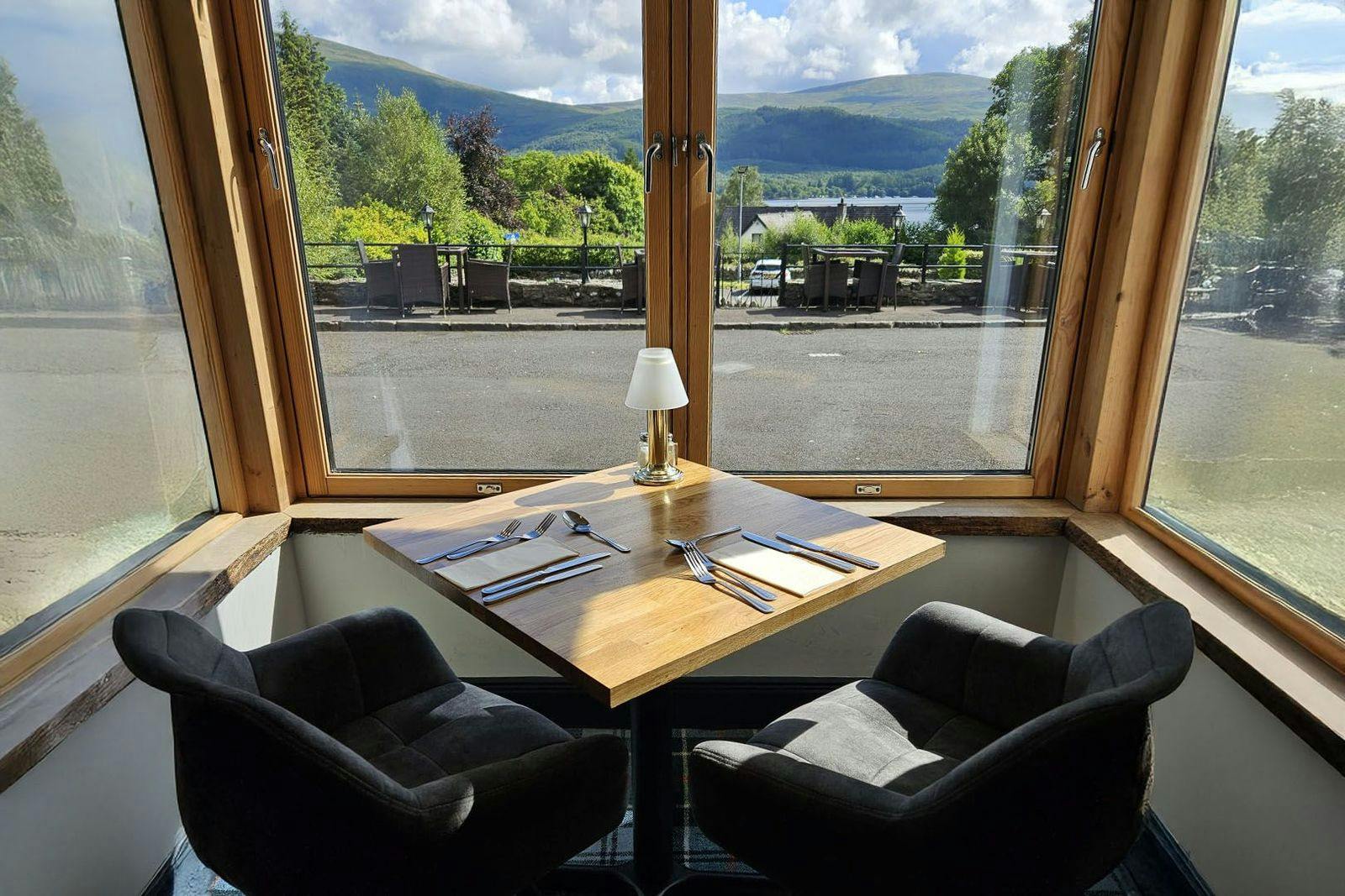 4* The Inn on Loch Lomond