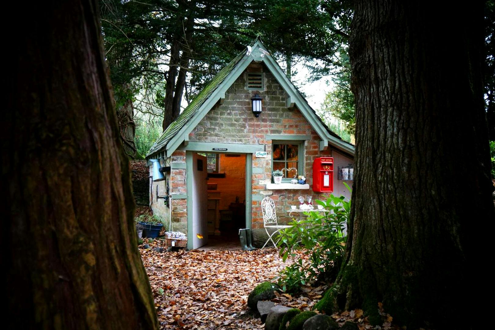 Culdees Castle Woodland Glamping