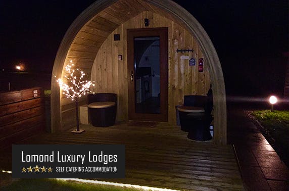 The Wee Oaktree Lodge Stay With Private Hot Tub Itison