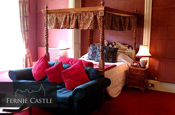 Fernie Castle romantic suite DBB