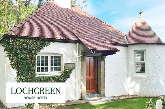 Luxury lodge stay at 5* Lochgreen, Troon
