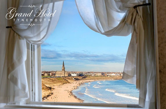 Tynemouth seafront escape - £79
