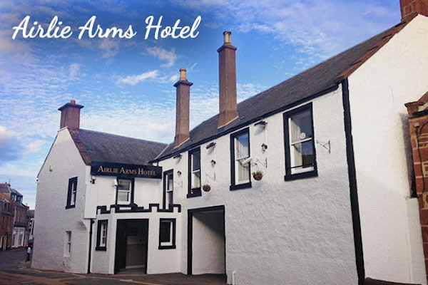 Airlie Arms Hotel, Bar & Restaurant