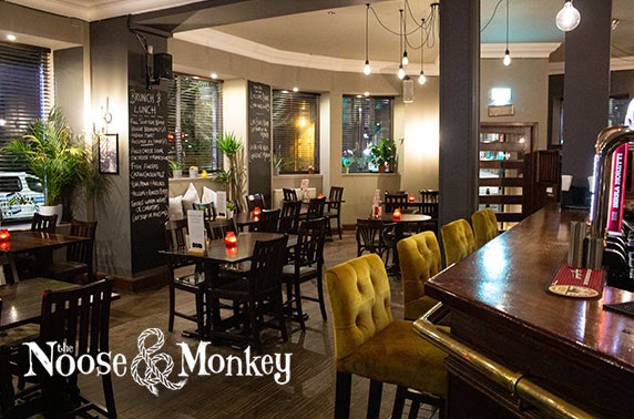 Noose & Monkey dining, Rosemount