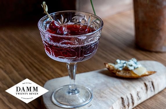 Cocktails or Prosecco at Damm27, Newington