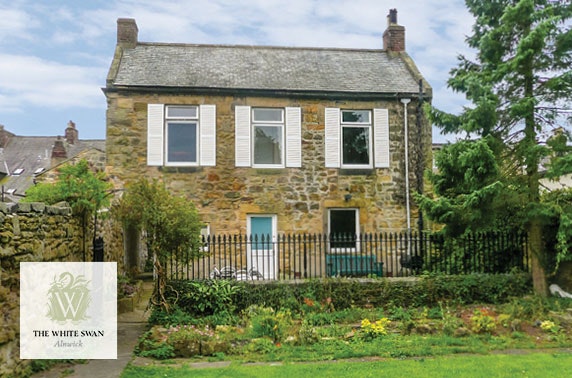 Alnwick group cottage stay - from £10pppn