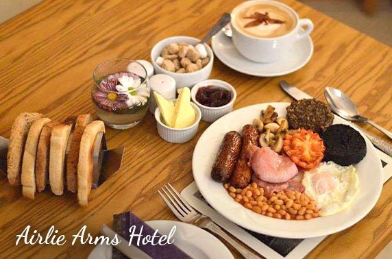 Breakfast or lunch at Airlie Arms, Kirriemuir - from £4pp