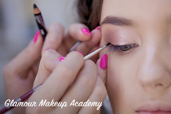  Glamour Makeup Academy