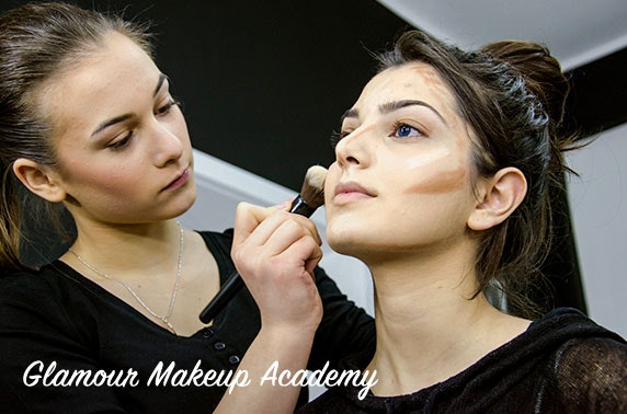Makeup masterclass - valid until September!