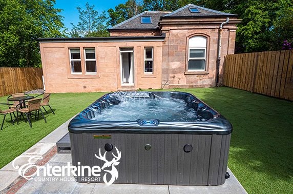 Ayrshire self-catering group stay with hot tub - from under £35pppn