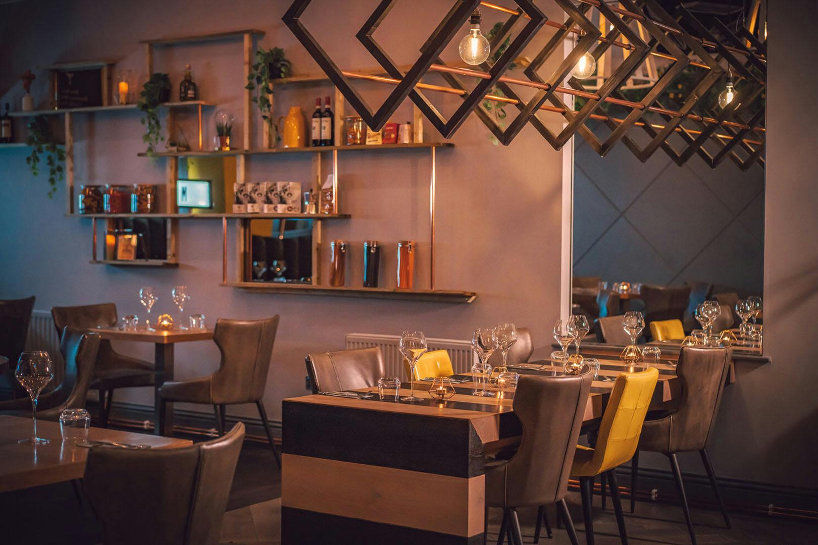 Luci's Restaurant & Cocktail Bar