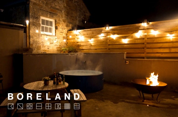 Perthshire group hot tub stay