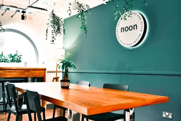 Noon Bistro and Bar