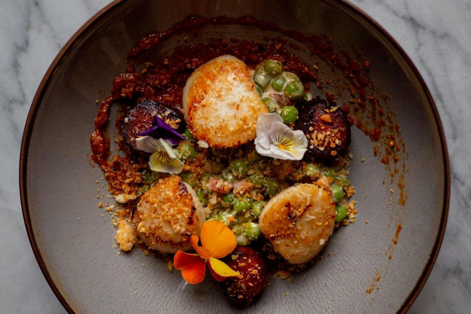 Hemingway's Bar & Restaurant 