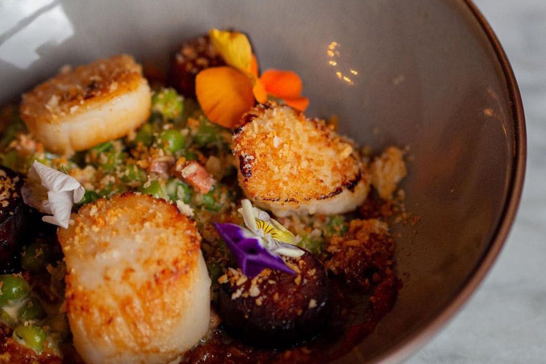 Hemingway's Bar & Restaurant 