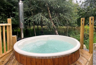 Luxury hot tub lodge stay