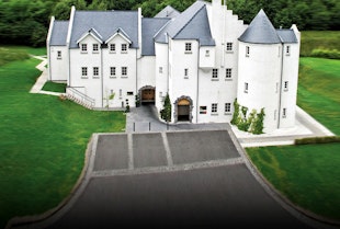 Glenskirlie Castle luxury stay