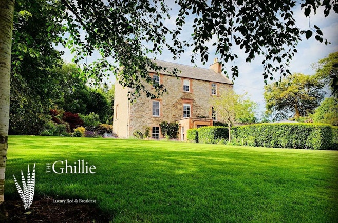 The Ghillie stay, Melrose