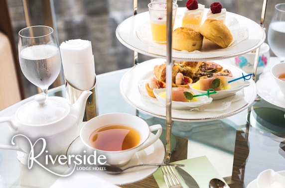 4* Riverside Lodge Hotel afternoon tea