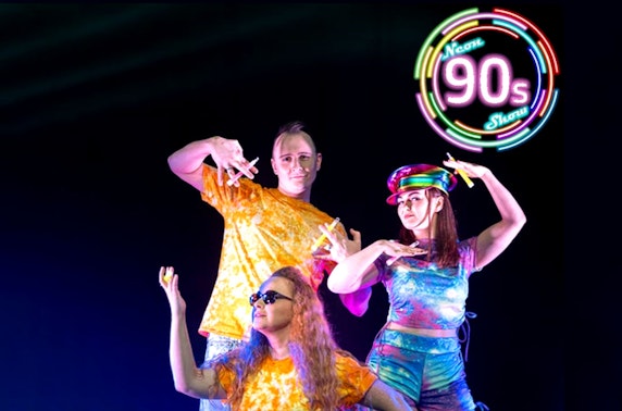 Neon 90s Show, Slay Glasgow