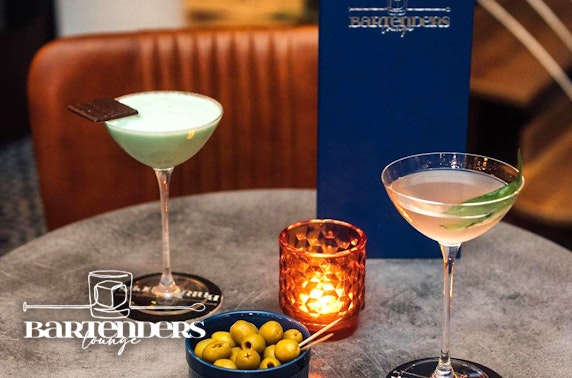 Bartenders Lounge cocktails & nibbles