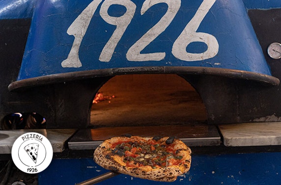 Pizzeria 1926 dining