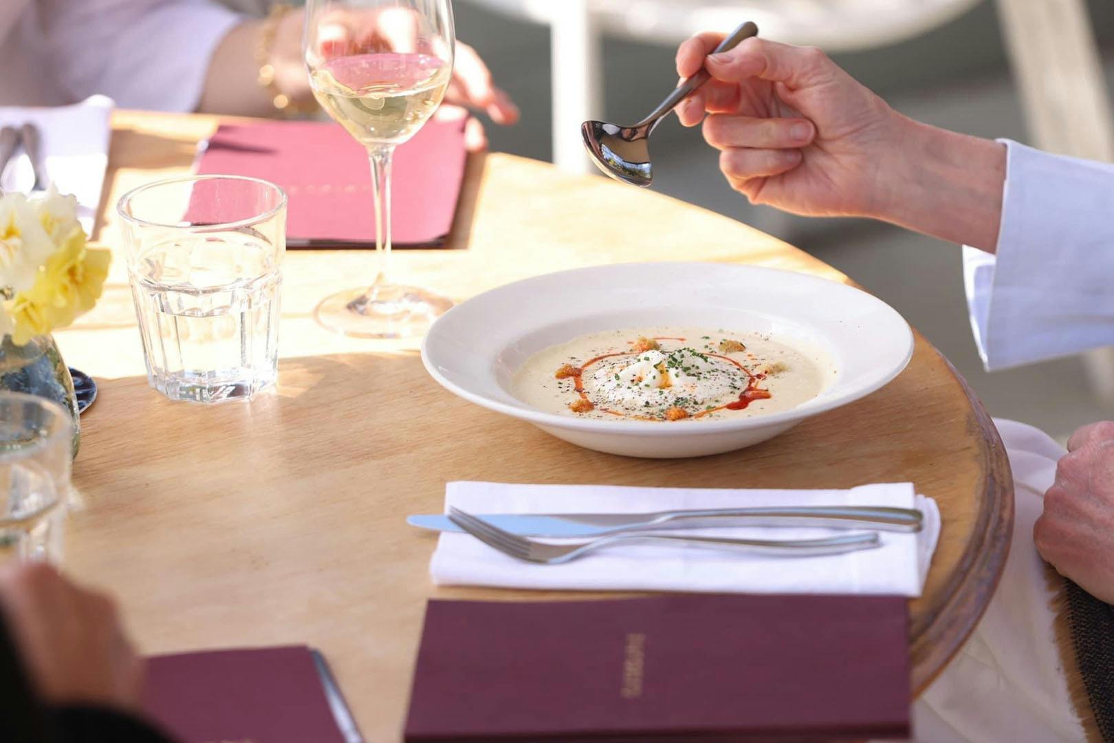 Nick's at Port of Menteith