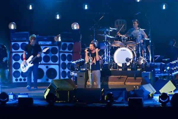 Pearl Jam at Tottenham Hotspur Stadium