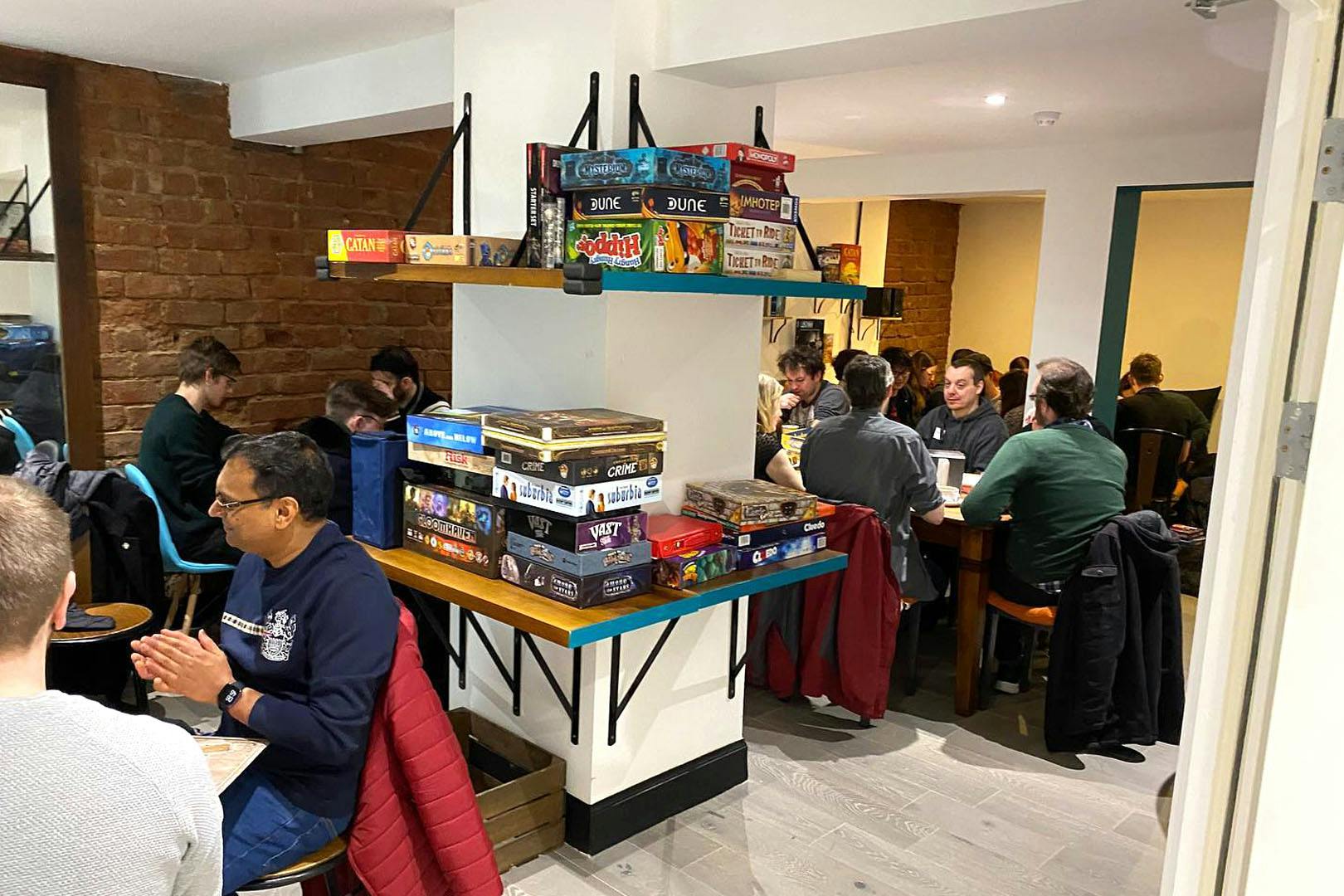 Top Hat & Bishop murder mystery