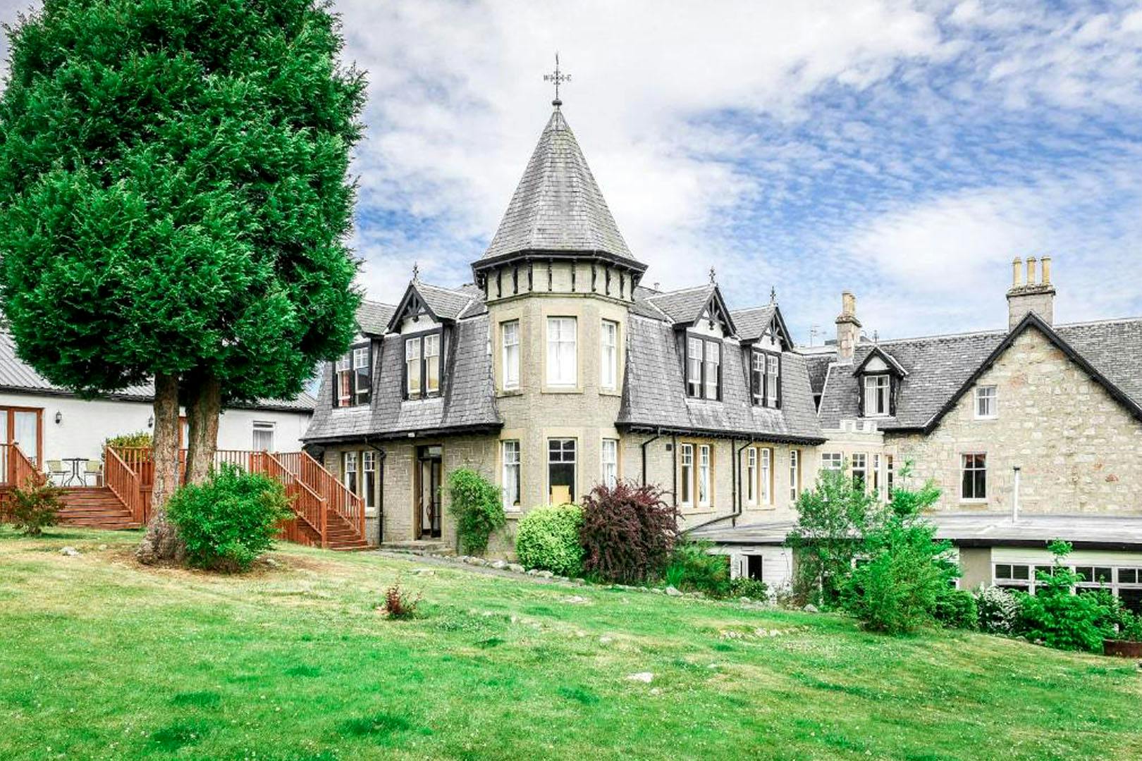 The Boat Country Inn & Restaurant