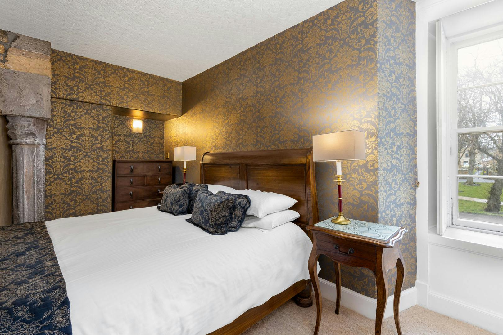 Dornoch Castle Hotel