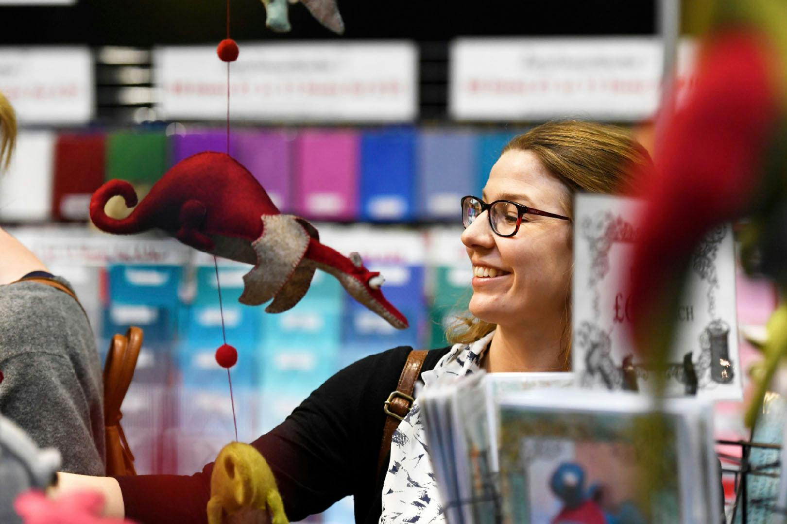 Creative Craft Show & Crafts for Christmas, SEC